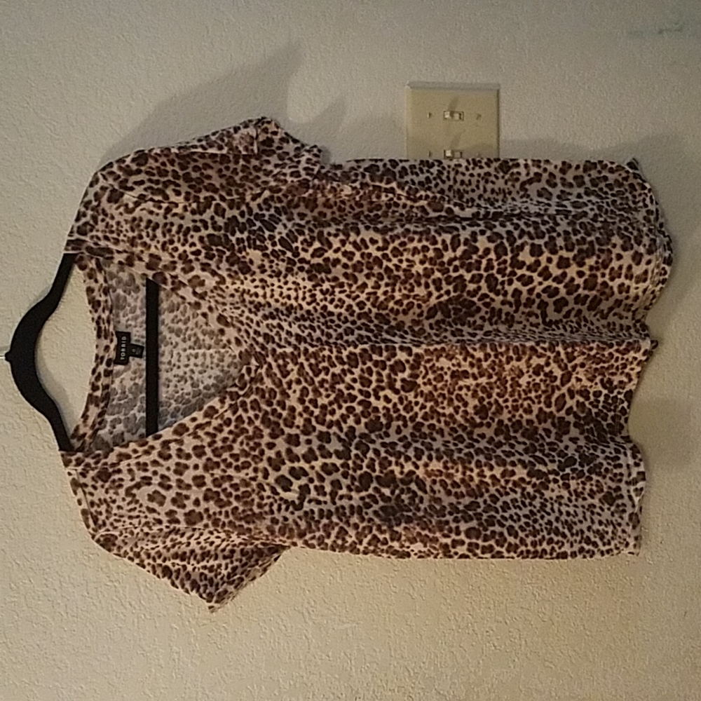 Torrid, size 0, cheetah top
